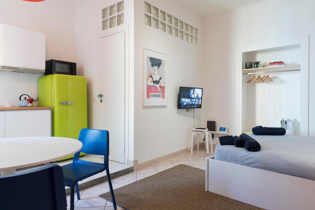 Xenia Apartments - Stylish Colorful Apt- Upbeat & Well-Connected Area Милан Экстерьер фото